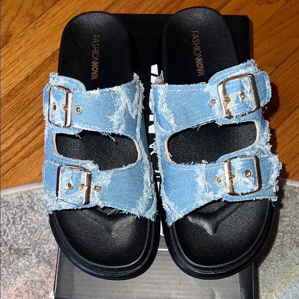 Fashion Nova women's Blue Denim Sandals